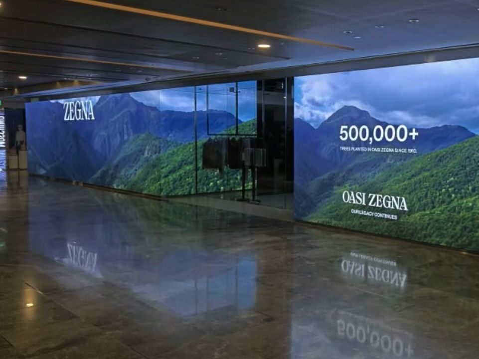 Zegna LED Screen at Takashimaya